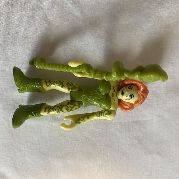 Poison Ivy And Scare Crow Action Figures 3” Tall - Picture 3 of 8